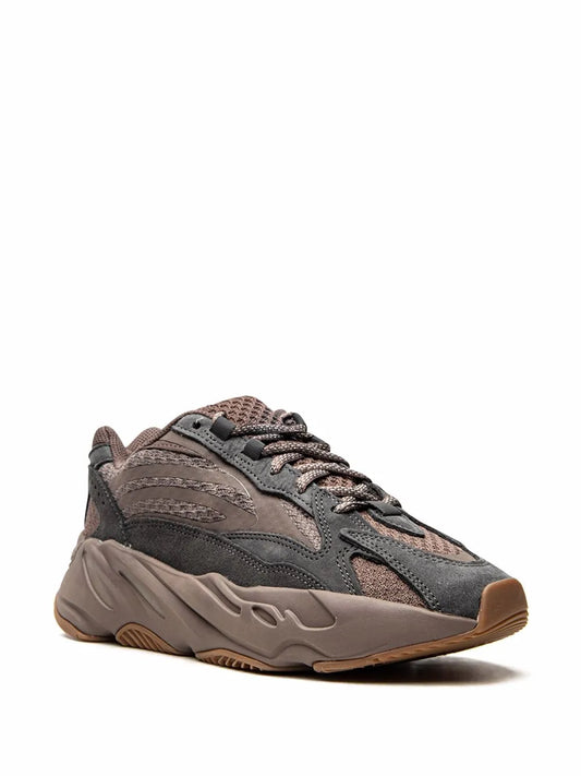Yeezy Boost 700 V2 Mauve Sneakers