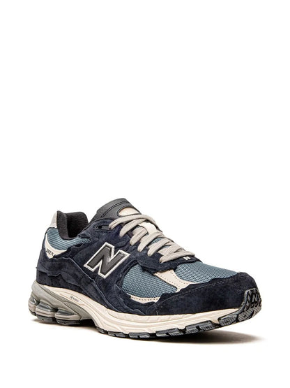 New Balance 2002R