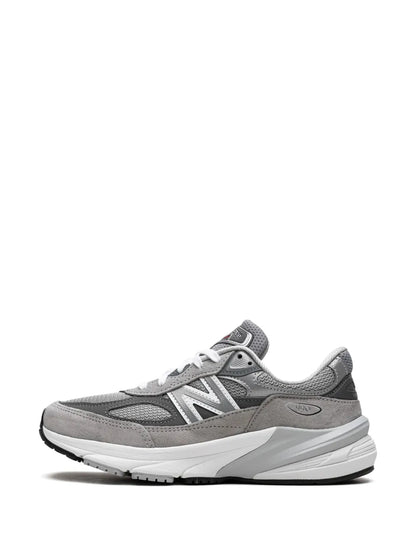 New Balance 990V6