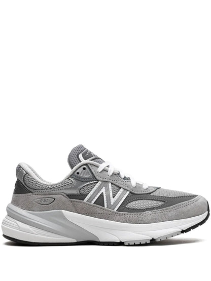 New Balance 990V6