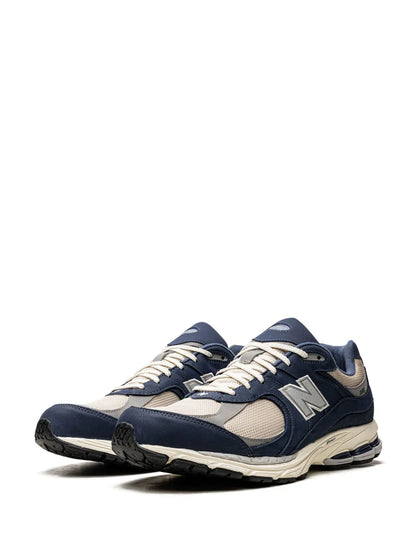 New Balance 2002R