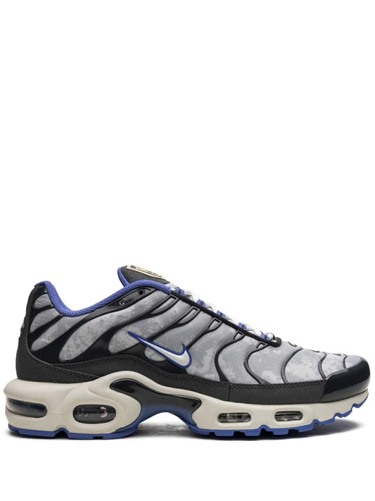 Air Max Plus Se Social FC Sneakers