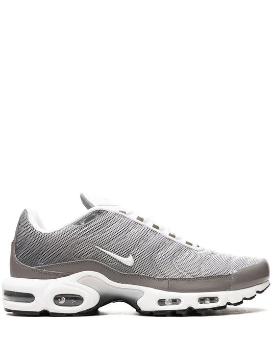Air Max Plus Se Flat Pewter Sneakers