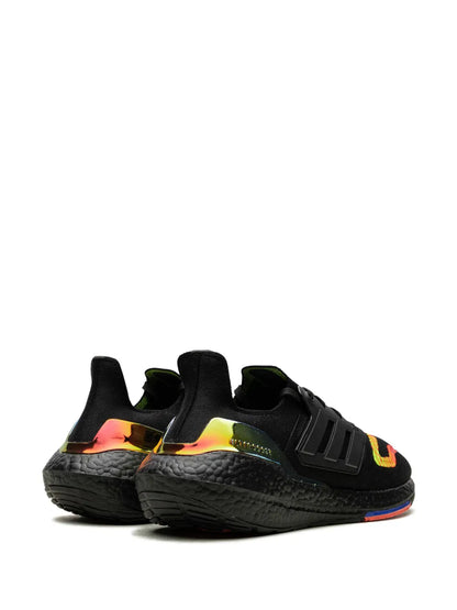 Ultraboost 22 Linear Energy Black Sneakers