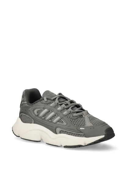 Ozmillen Sneakers