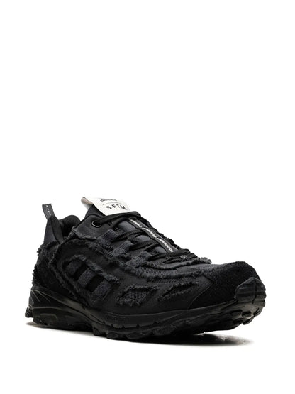 X Song For The Mute Shadowturf Core Black Sneakers