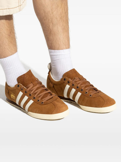Samba Sneakers