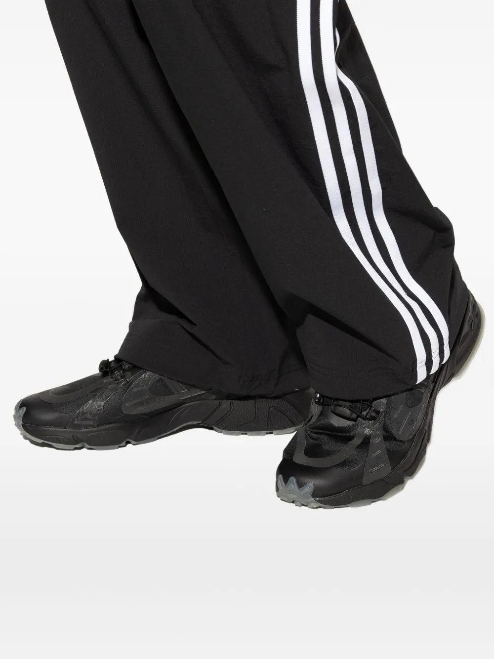 X 100 Thieves Savage Sneakers