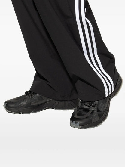 X 100 Thieves Savage Sneakers