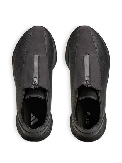 X Arte Antwerp Lightblaze Pod Perforated-Design Sneakers